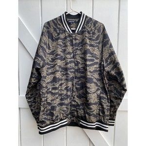 Elwood Men's Camo Jacket Size XXL In Really Good Condition Polyester